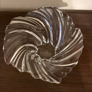 Mikasa Clear Swirl Glass Belle Epoque Bowl